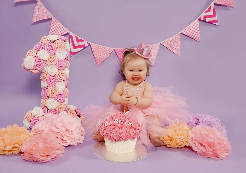 Back in stock!! Sweet smash cake stands are perfect for first birthday  celebrations and to use every birthday after! Personalized and… | Instagram