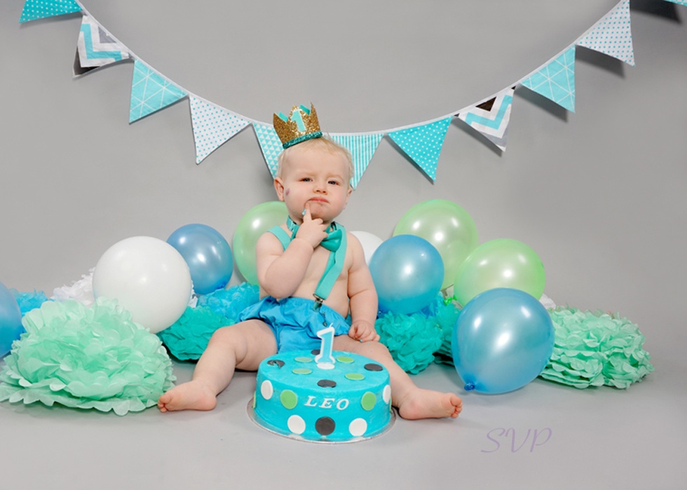 cake smash, cake smashing, 1st Birthday cake smash