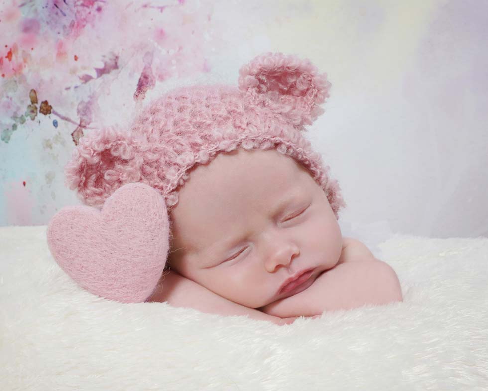 Elizabeth's Newborn Baby Photo Session at 27 Days