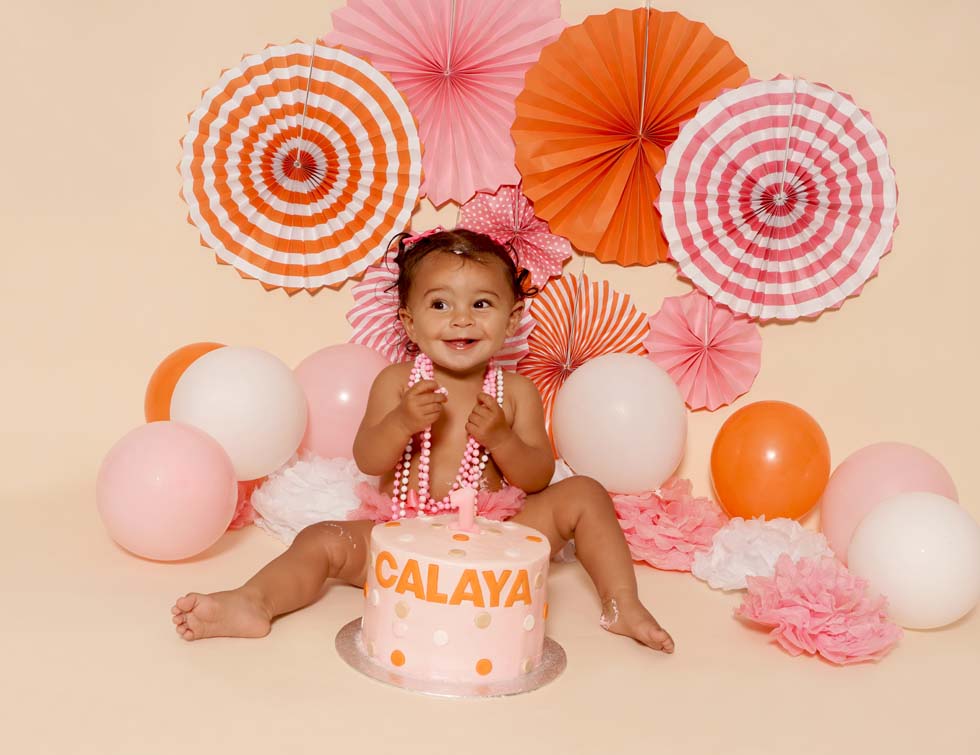 Cake smash photo shoot, cake smash, 1st birthday, cake smashing