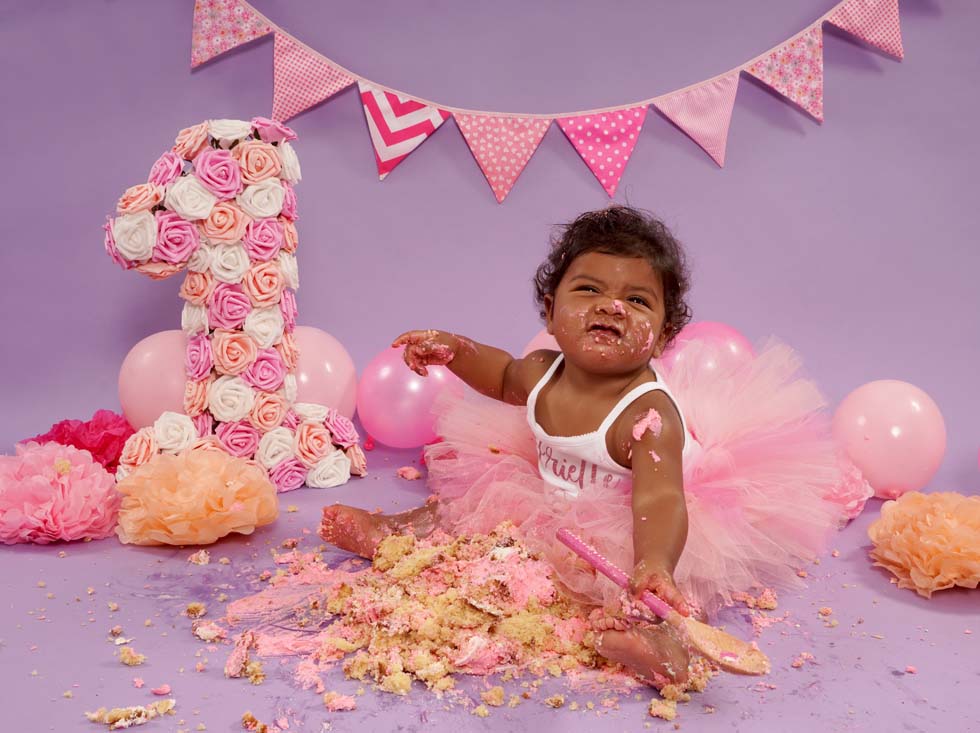 Cake smash photo shoot, cake smash, 1st birthday, cake smashing