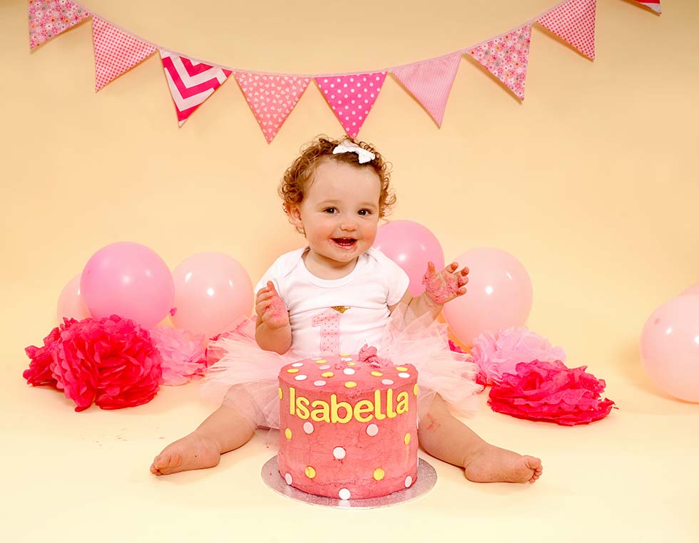 Cake smash photo shoot, cakesmash photoshoot, 1st birthday, cake smashing