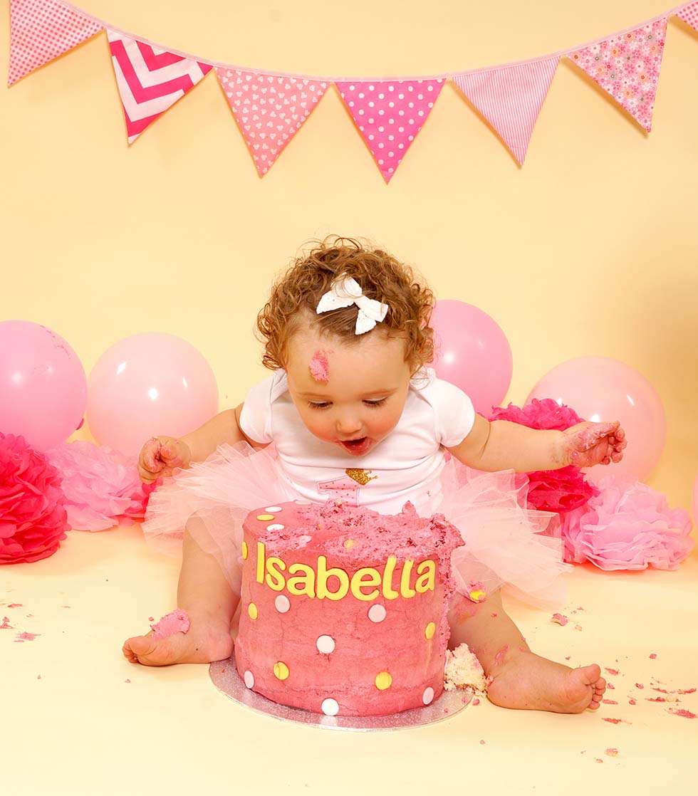 Cake smash photo shoot, cakesmash photoshoot, 1st birthday, cake smashing