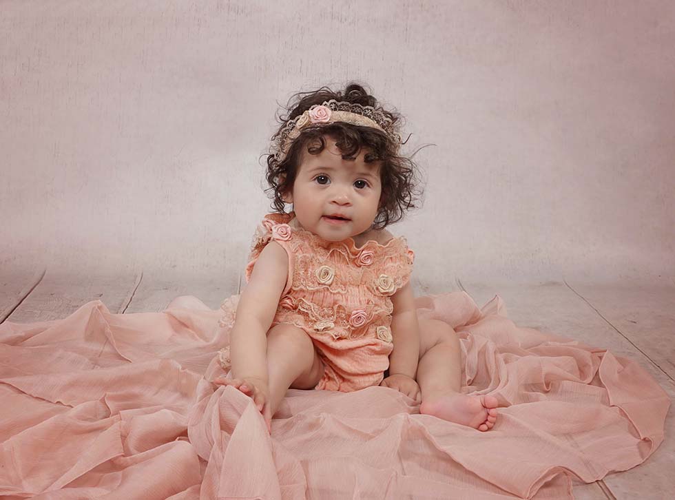 baby photo shoot, baby girl photos, baby photos, baby Photoshoot baby photographer, Vintage Baby Photo Shoot