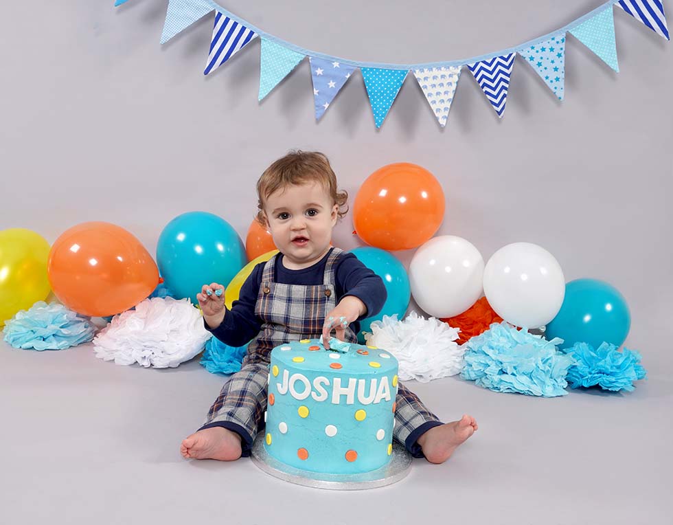 cake smash, cake smashing, 1st birthday, cake smash photoshoot, photo shoot