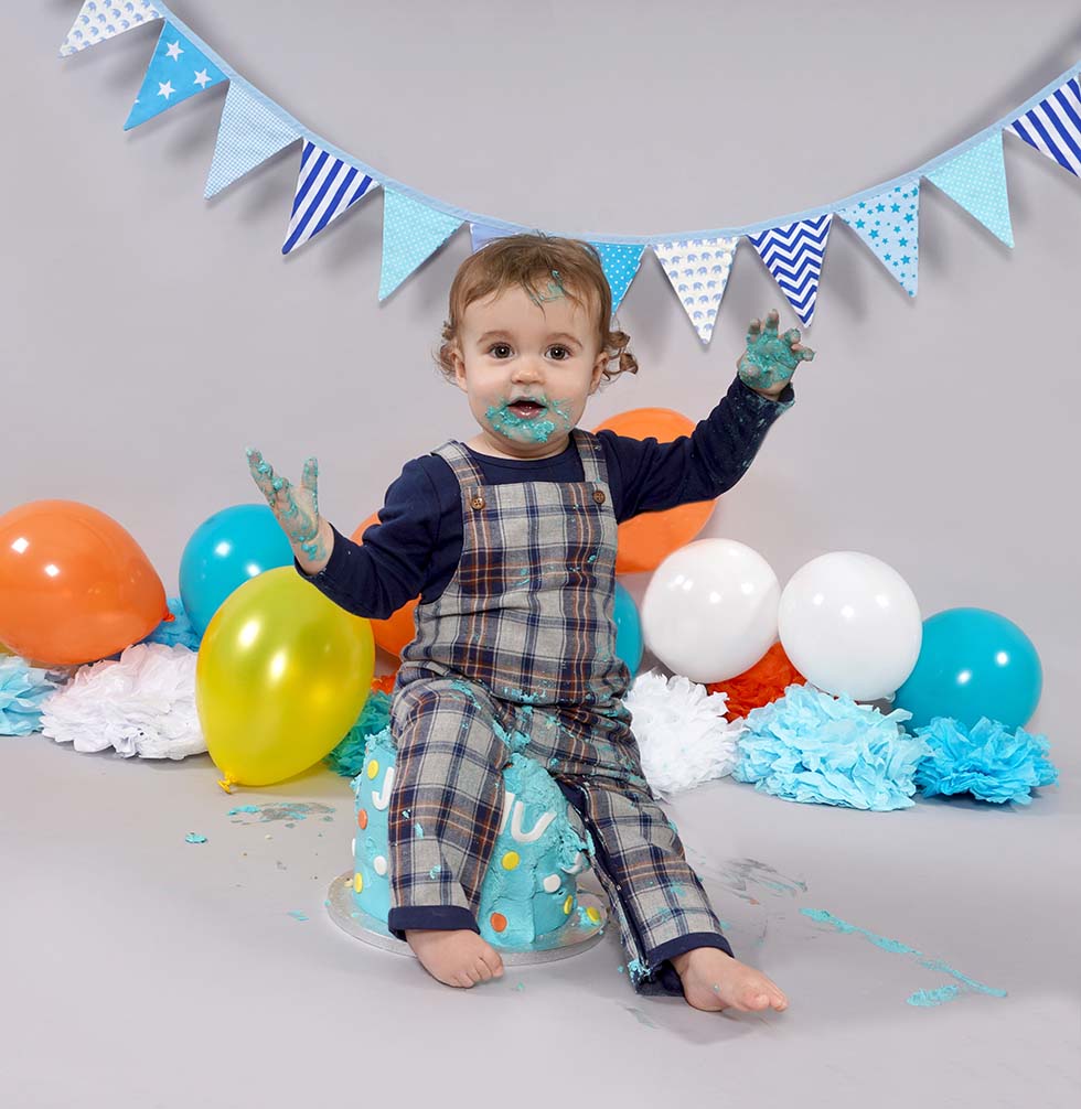 cake smash, cake smashing, 1st birthday, cake smash photoshoot, photo shoot