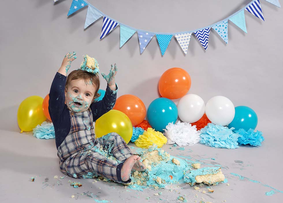 cake smash, cake smashing, 1st birthday, cake smash photoshoot, photo shoot