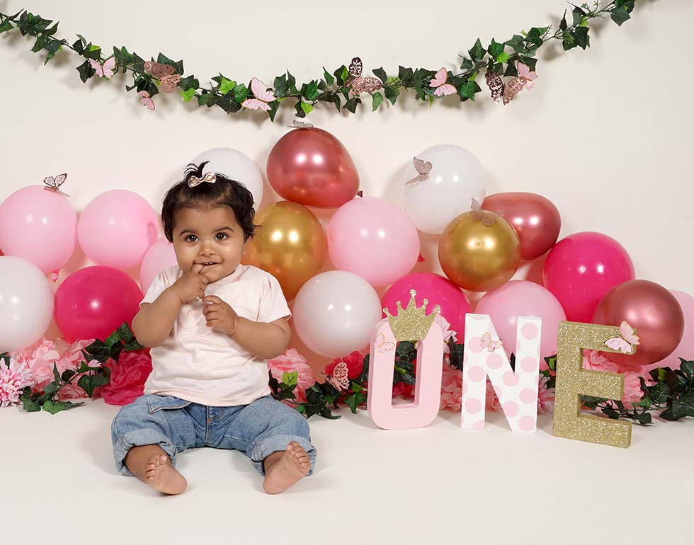 cake smash, cake smashing, 1st birthday, cake smash photoshoot, photo shoot