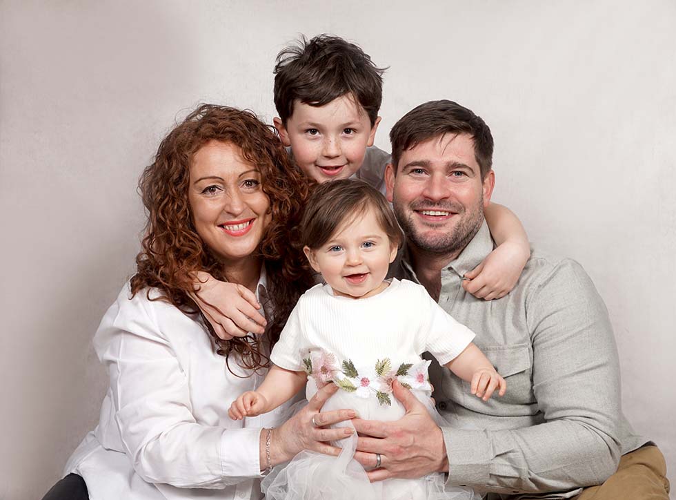 family photos, family photographer, family photshoot, family photo shoot, professional familiy photos