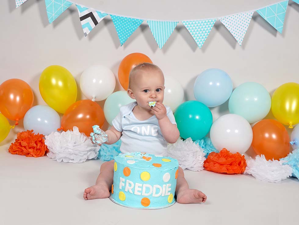 cake smash, cake smashing, 1st birthday, cake smash photoshoot, photo shoot