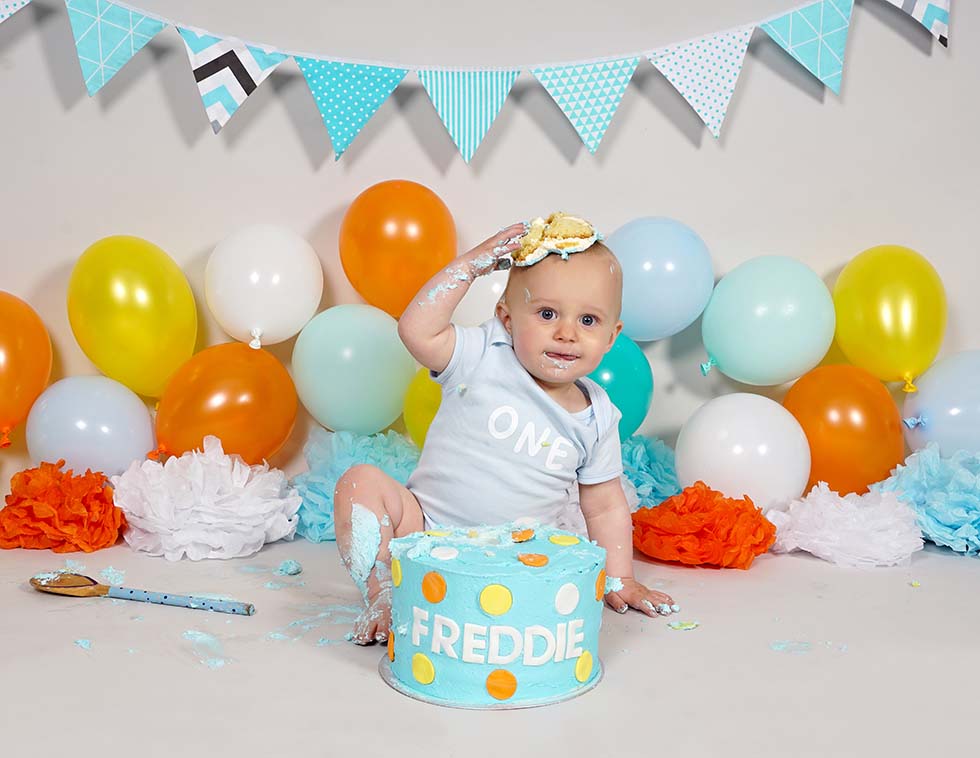 cake smash, cake smashing, 1st birthday, cake smash photoshoot, photo shoot