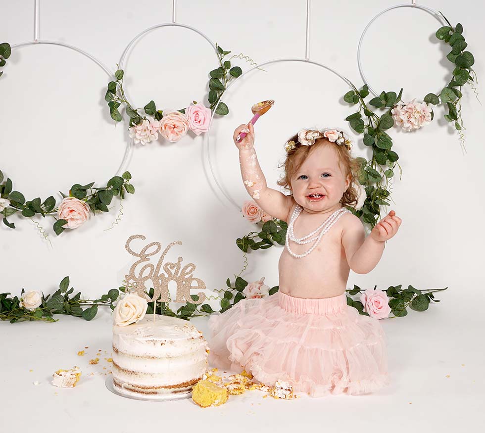 cake smash, cake smashing, 1st birthday, cake smash photoshoot, photo shoot