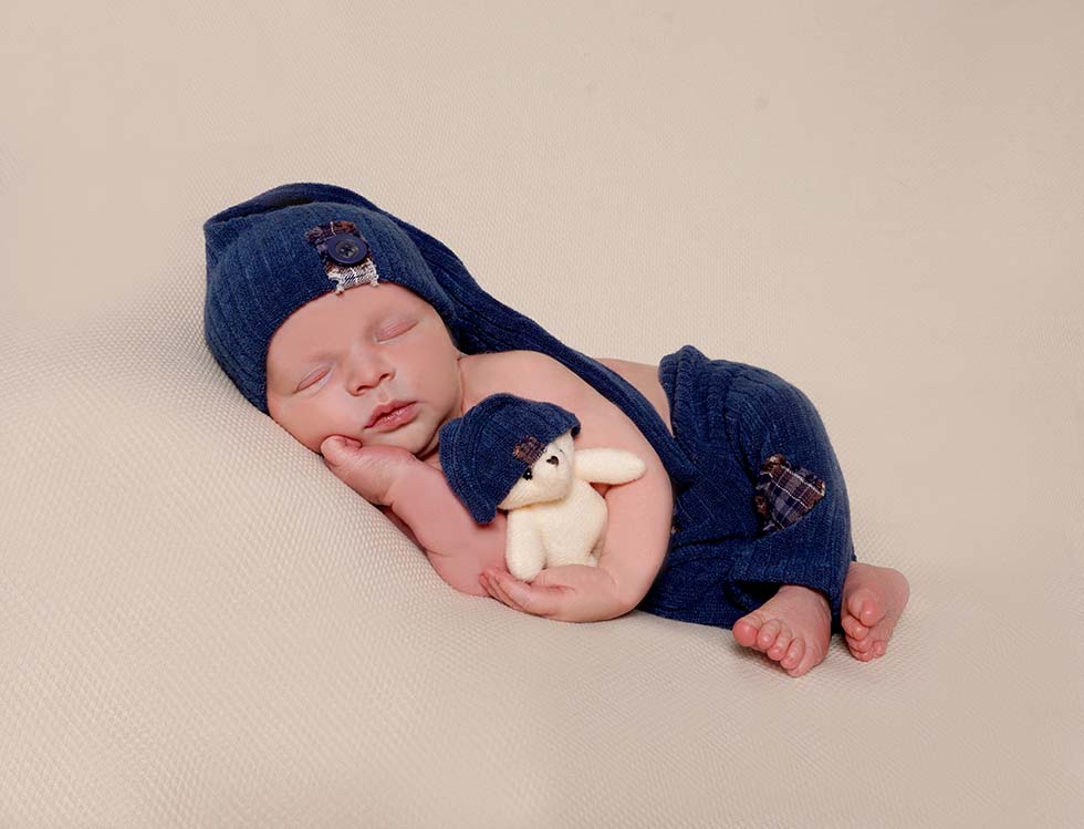 Newborn baby photoshoot, newborn photo shoot, newborn photos, newborn photographer, newborn photo session