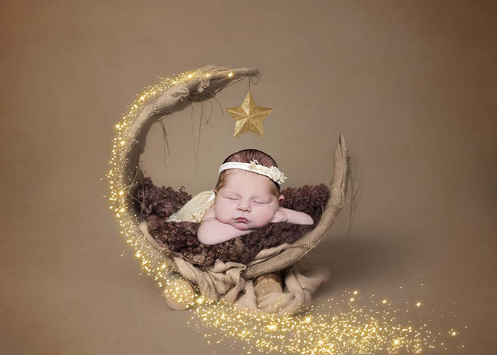 Newborn baby photoshoot, newborn photo shoot, newborn photos, newborn photographer, newborn photo session, christmas photoshoot, christmas pic, christmas image, christmas