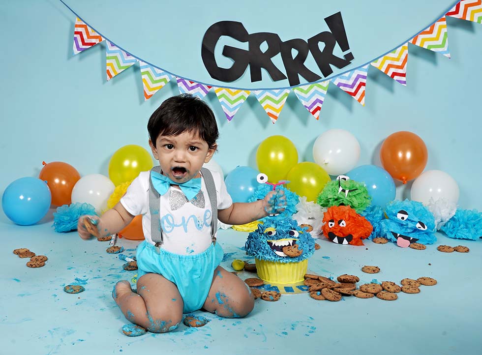 cake smash, cake smashing, 1st birthday, cake smash photoshoot, photo shoot