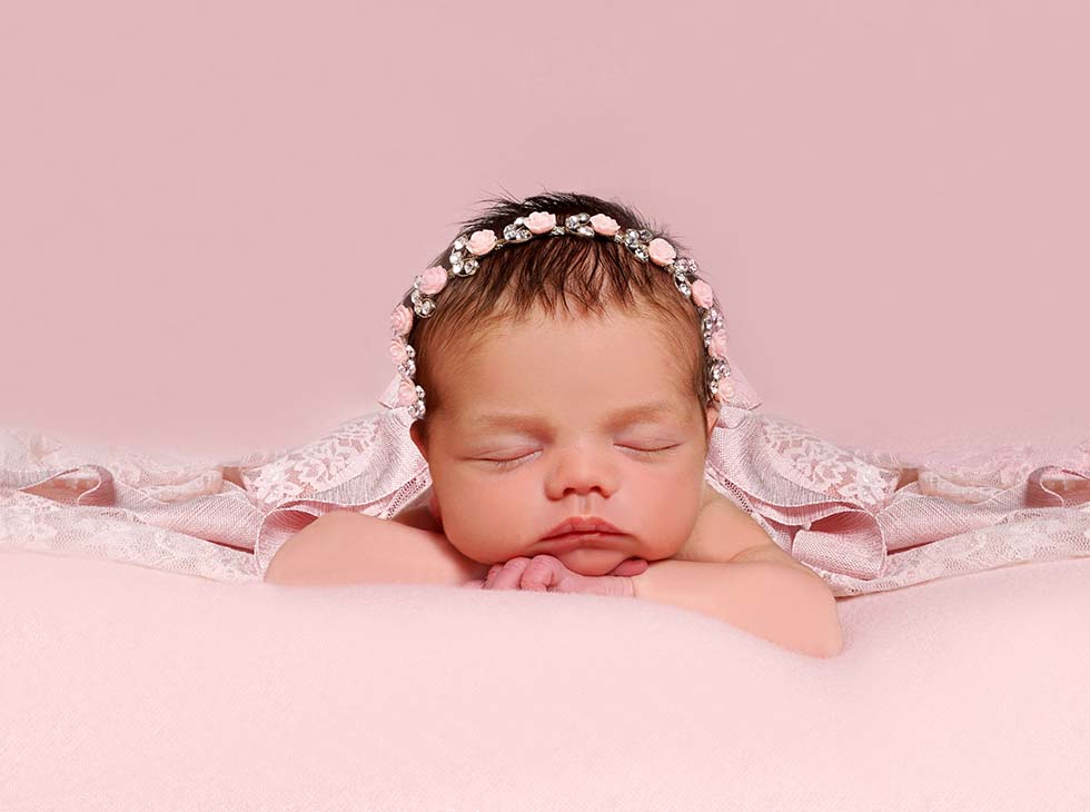 Tiny Violets Photography, ALI FINNewborn baby photoshoot, newborn photo shoot, newborn photos, newborn photographer, newborn photo session
