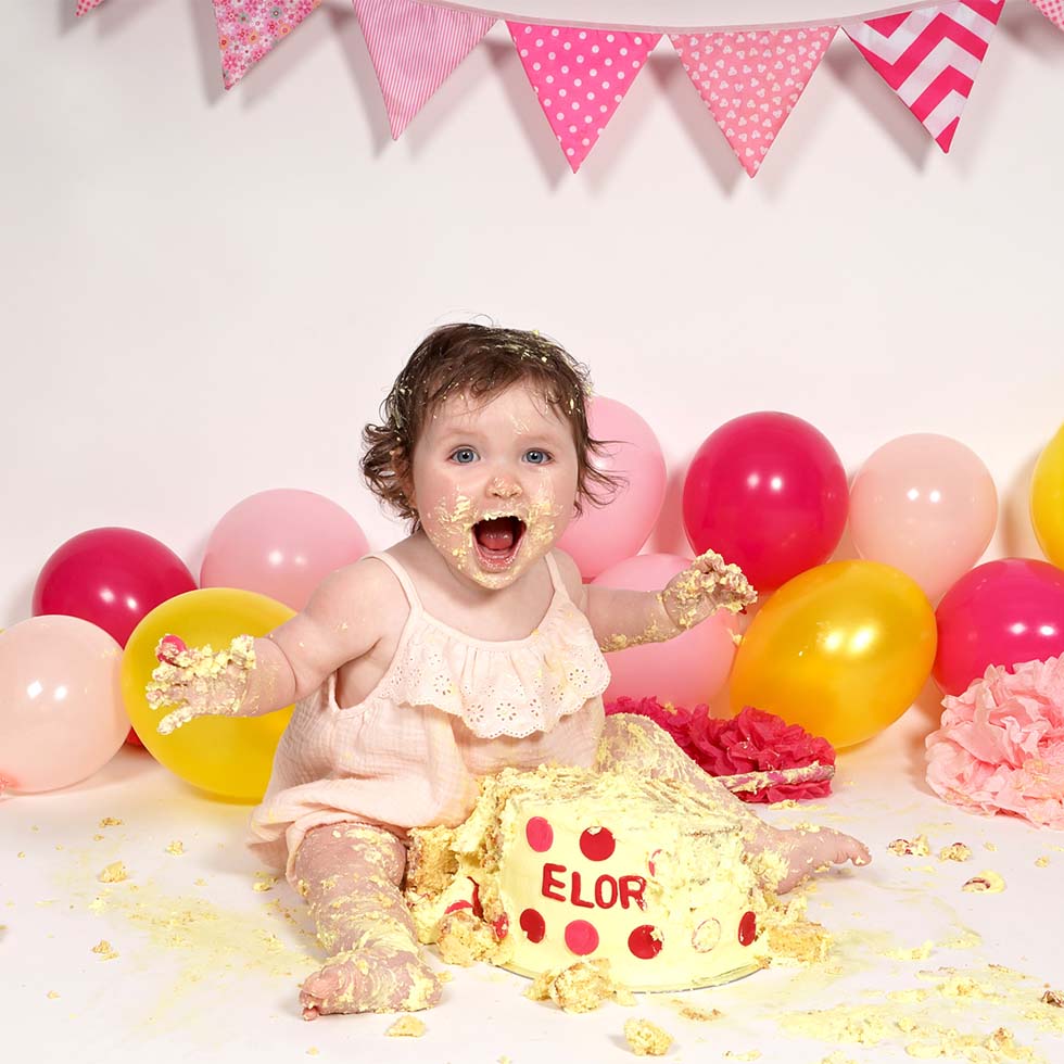 cake smash, cake smashing, 1st birthday, cake smash photoshoot, photo shoot