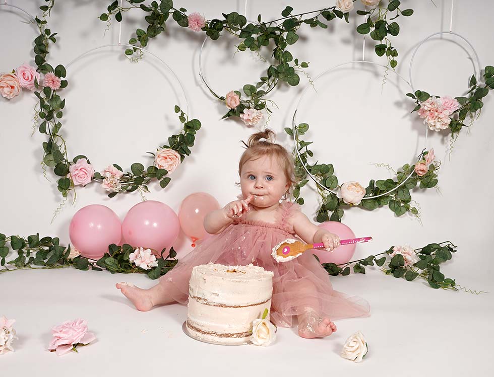 cake smash, cake smashing, 1st birthday, cake smash photoshoot, photo shoot