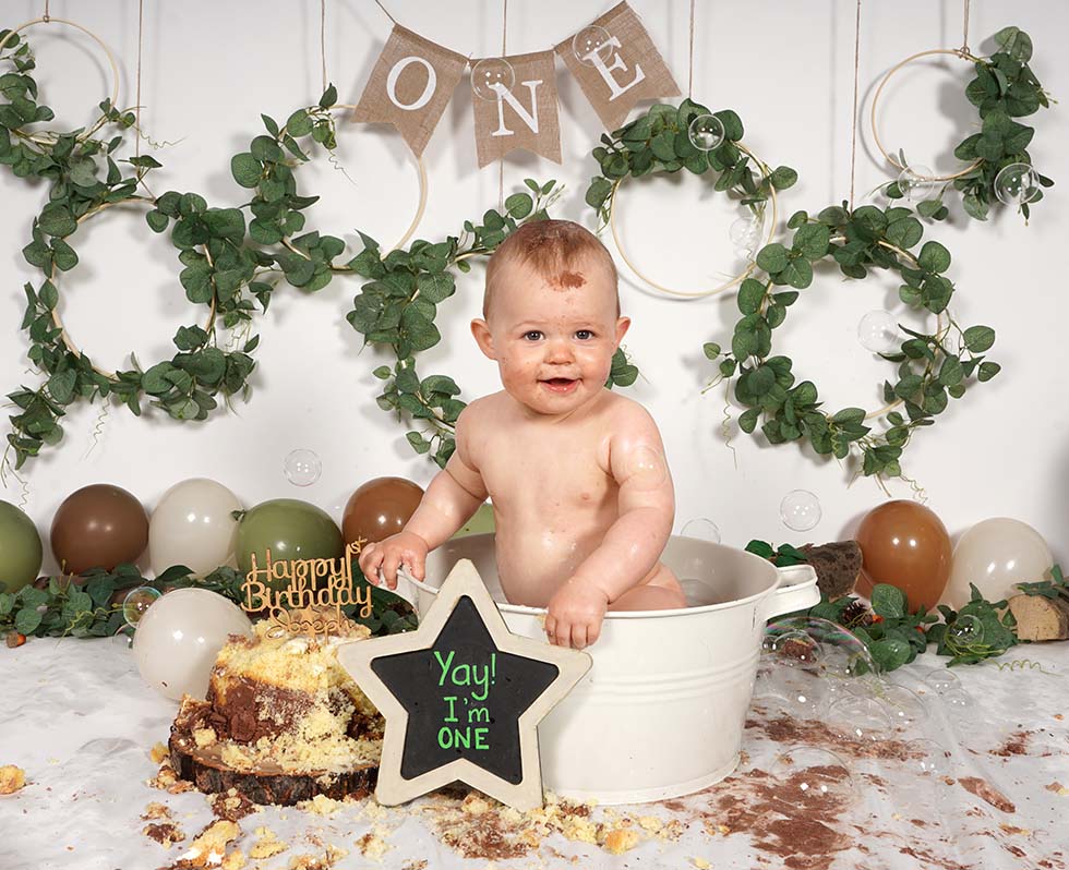 cake smash, cake smashing, 1st birthday, cake smash photoshoot, photo shoot, woodland cake smash, woodland theme